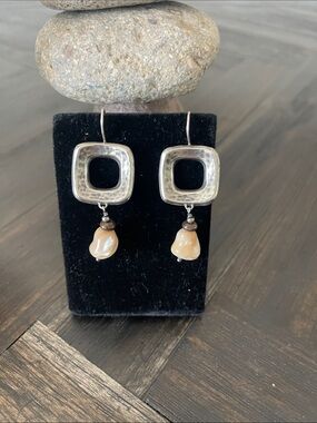 Silpada Silver Square Drop Earrings with cream Pearl Drops